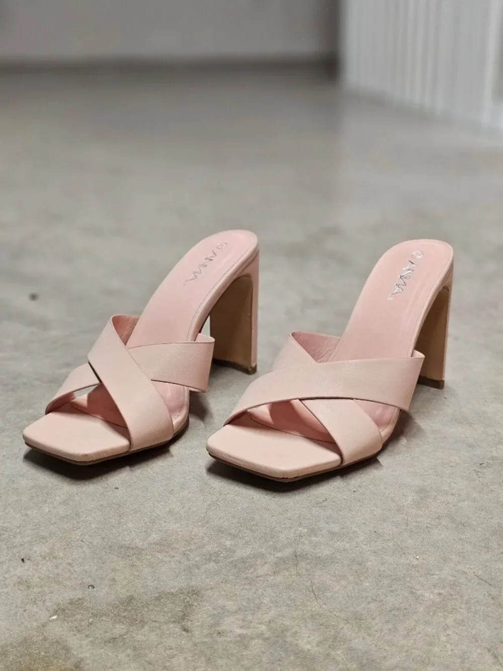 Womens Pink Block Heel Sandals With Criss-Cross Straps & Square Toe Design